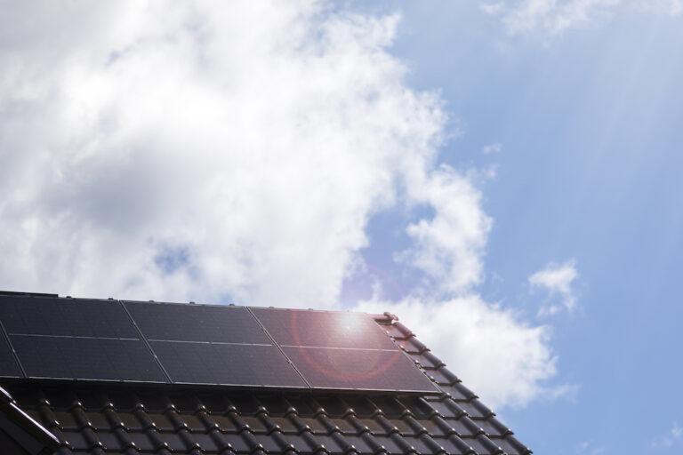 Installation de panneaux photovoltaïques